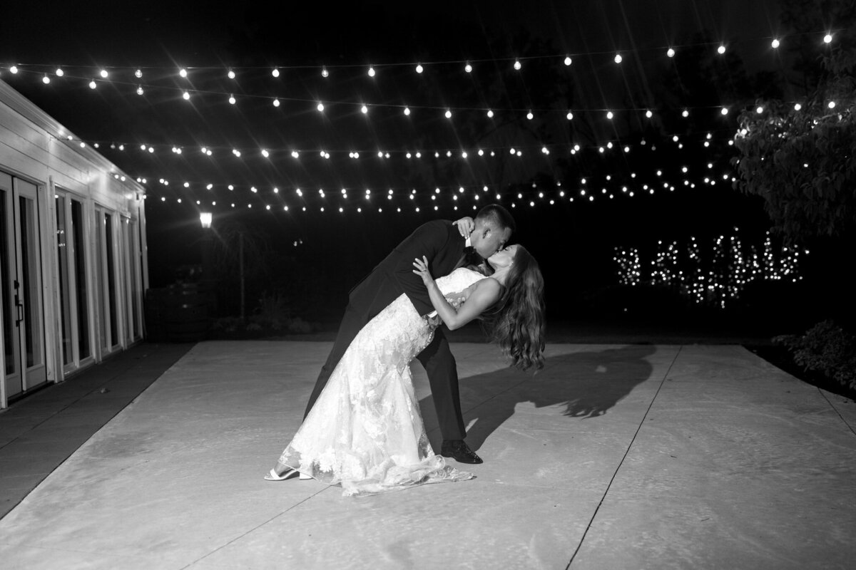 250711-Kelly&Joe-TheHamiltonManor-Wedding-Hamilton-Previews-Web-188
