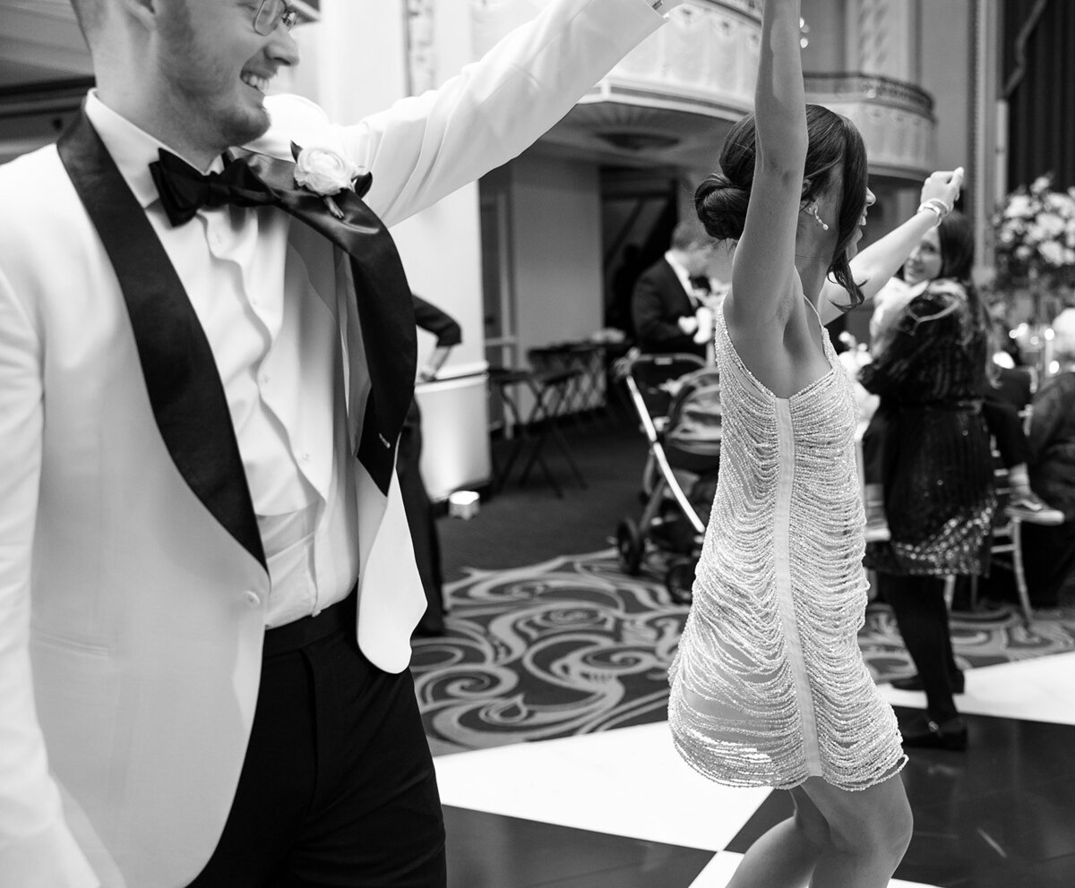 bridal-reception-dress-change-at-boston-park-plaza