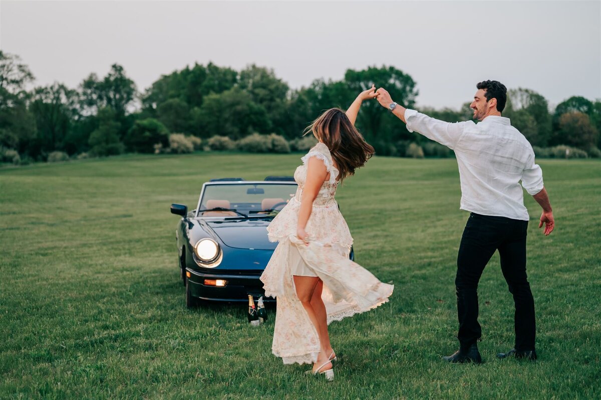 MICHIGAN-WEDDING-PHOTOGRAPHER-KENSINGTON-METROPARK-ENGAGEMENT-SESSION-CAPTURED-BY-KELSEY-DF-150_websize