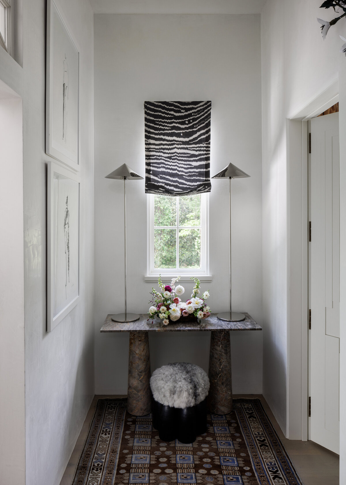 Southeastern Showhouse - Stair Hall - Evan Millárd Interior Design