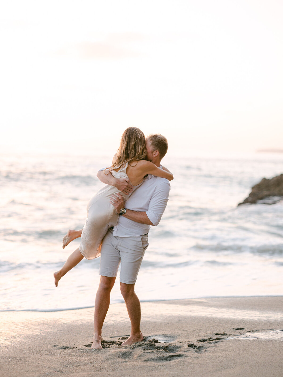 lagunabeachengagementphotos-azizstudios-1172