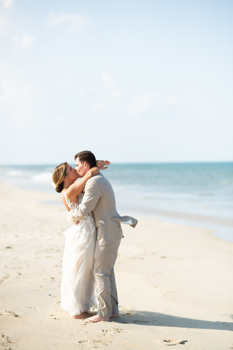 finer-points-coastal-sanderling-resort-wedding-obx00031