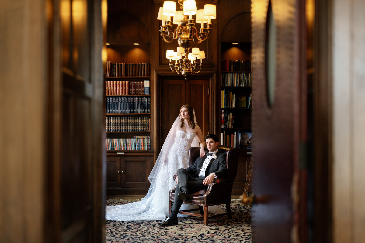Aspen-Avenue-The-Berlez-Chicago-Wedding-Photographer-Clementine-Custom-Events-Racquet-Club-of-Chicago-Avant-Gardenia-Posh-Production-Cagen-Orchestra-Nika-Vaughan-BBJ-La-Tavola -Vogue-Editorial-High-Fashion-Fine-Art-Luxury-Journalism-123