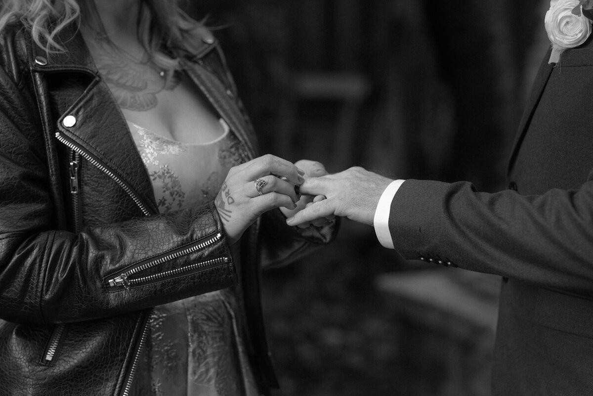 toronto-city-elopement-darling-mansion-wedding-photogrphy-intimate-modern-stylish-2524