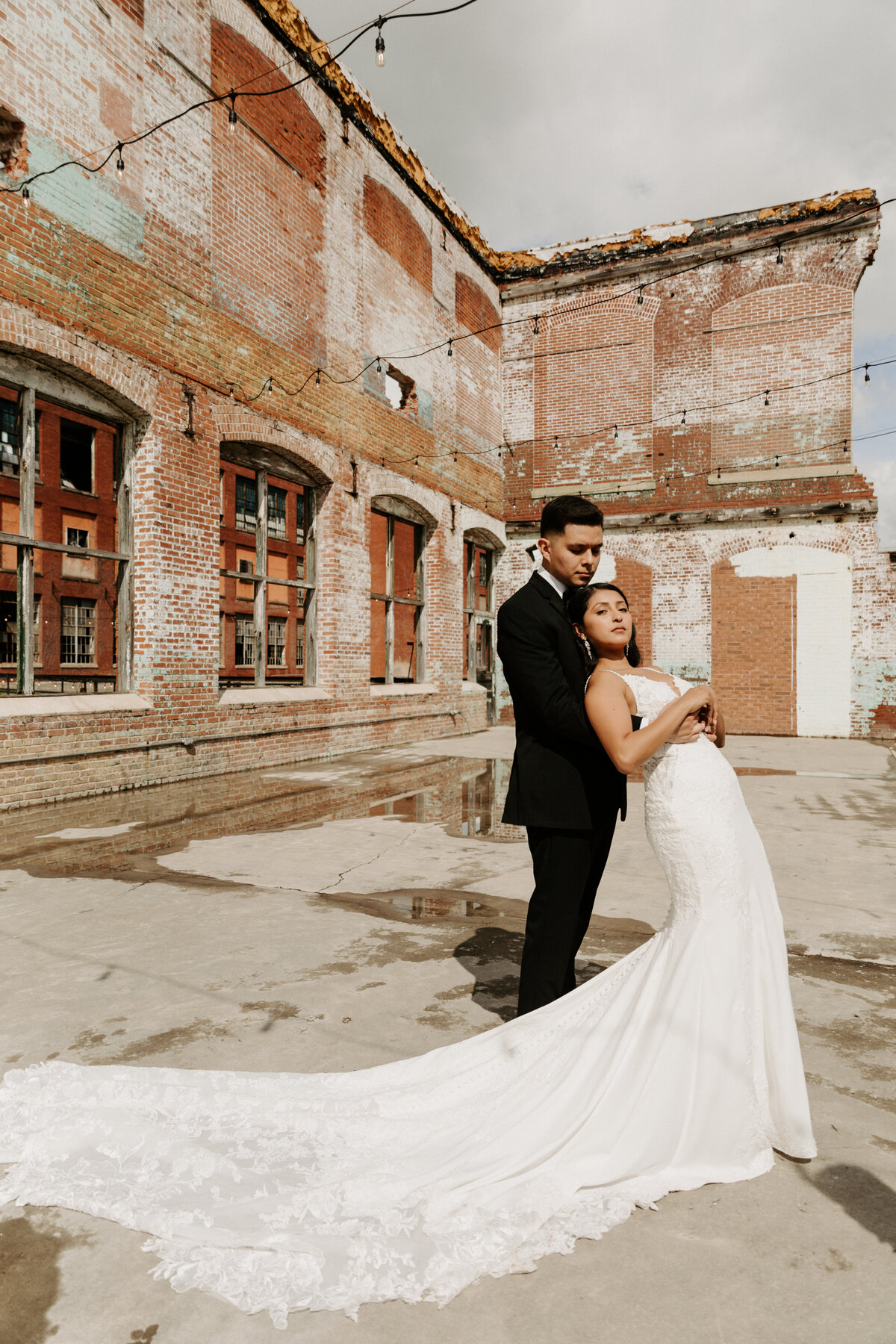 latin-couple-wedding-portrait3-industrial-venue-simplamor-photography