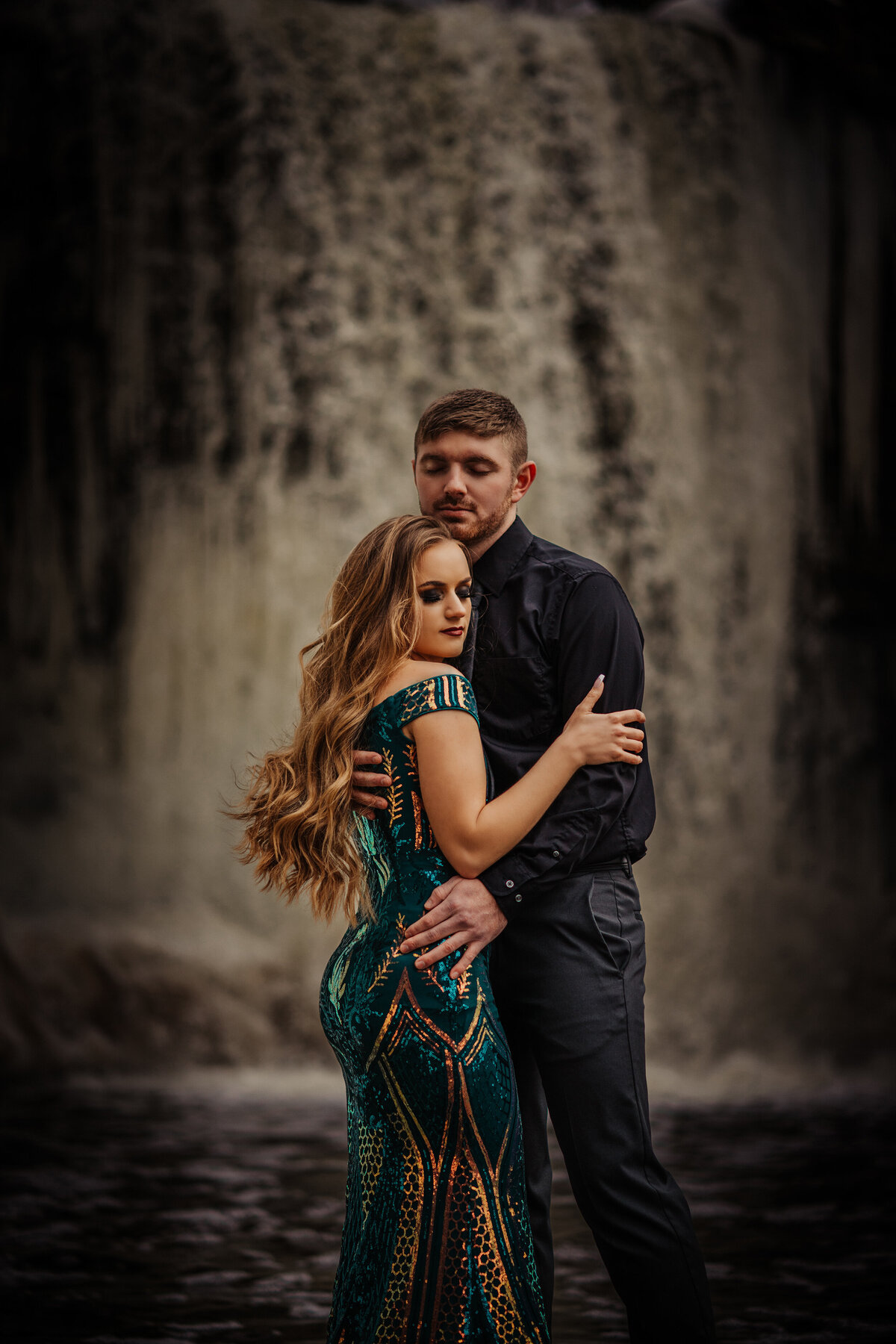 Wisconsin waterfall engagement session