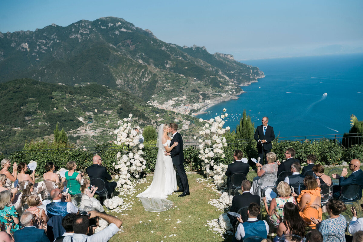 130-Amalfi-Coast-Belmond-Caruso-Hotel-Ravello-Italy- Destination-Wedding-Photographer-Lisa-Vigliotta-Photography