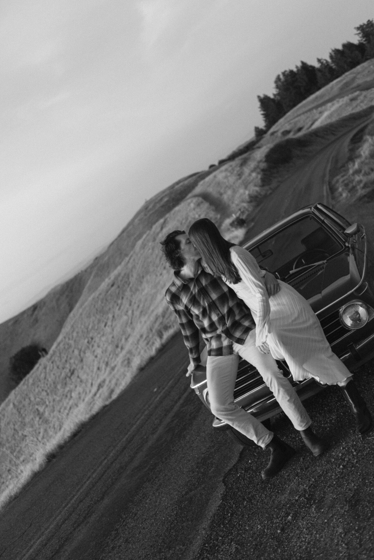 Emma+Brian-Mt-Tam-Engagement-Session-311
