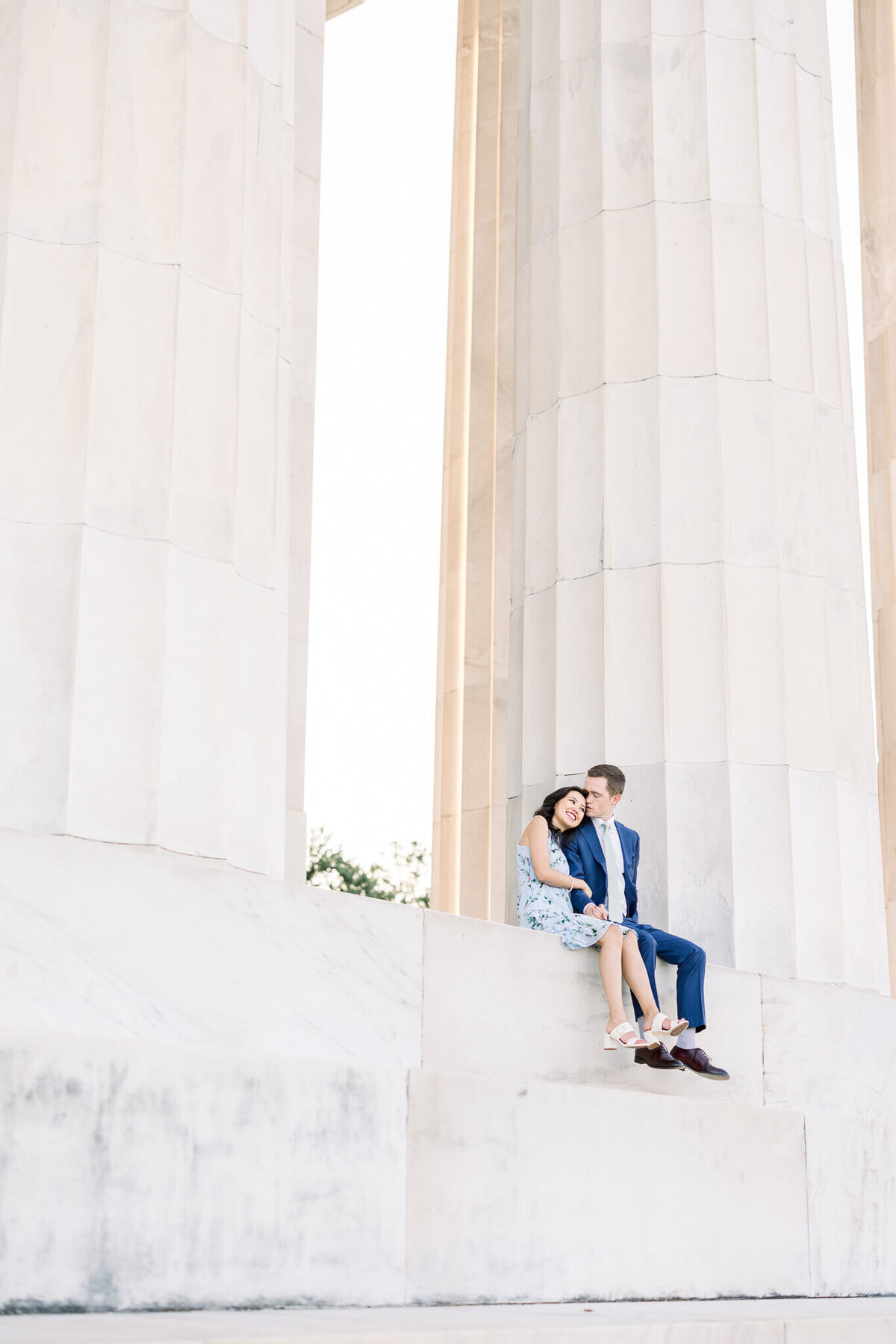 engagement-photography-lincoln-memorial-national-mall-couple-light-airy-washington-dc-80
