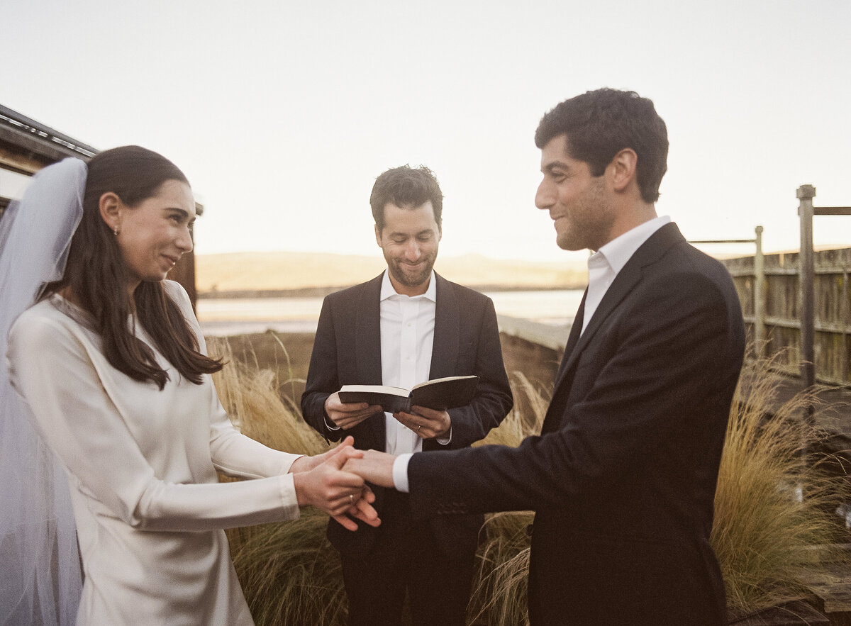 meg-smith-wedding-photographer-inverness-lodge-intimate-wedding-025