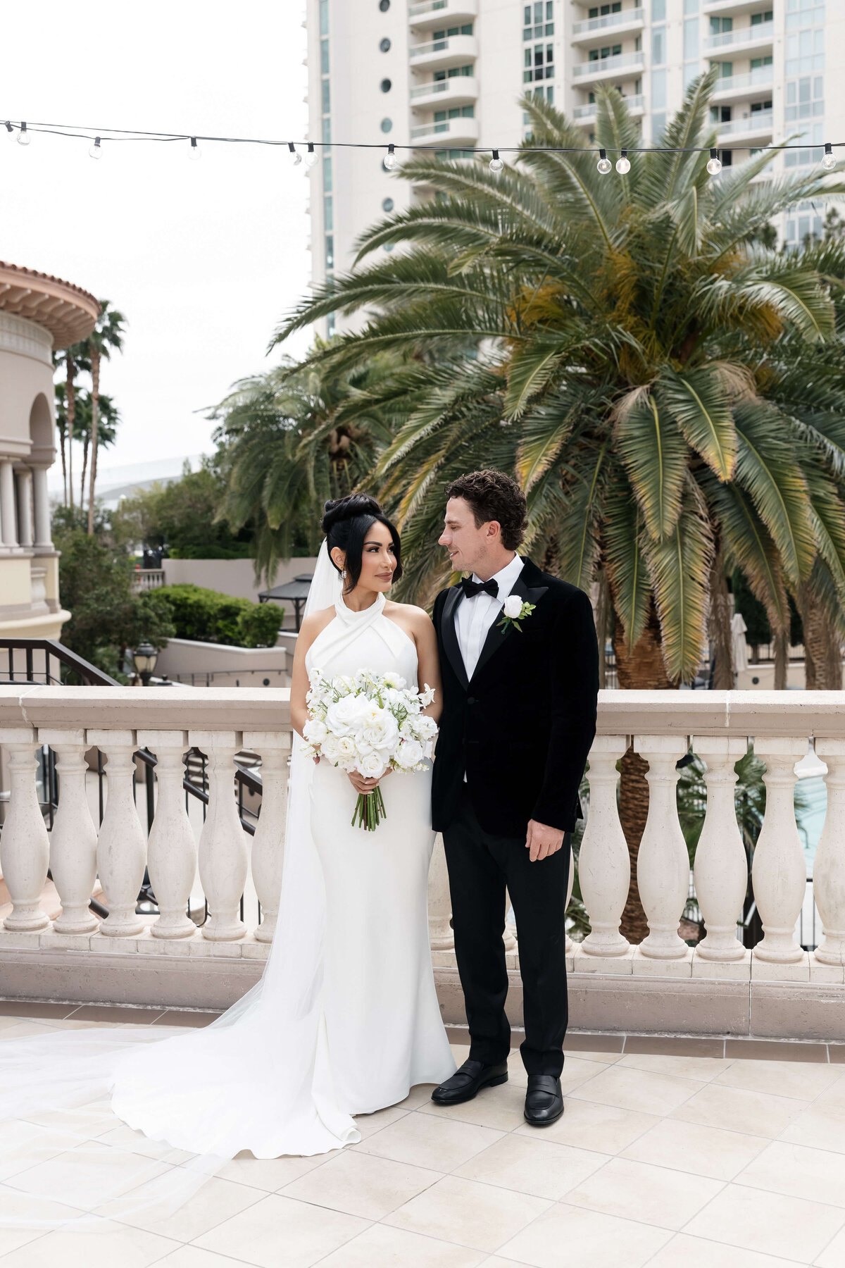 24riskyexposure_andrea-george_las-vegas-elopement-photography