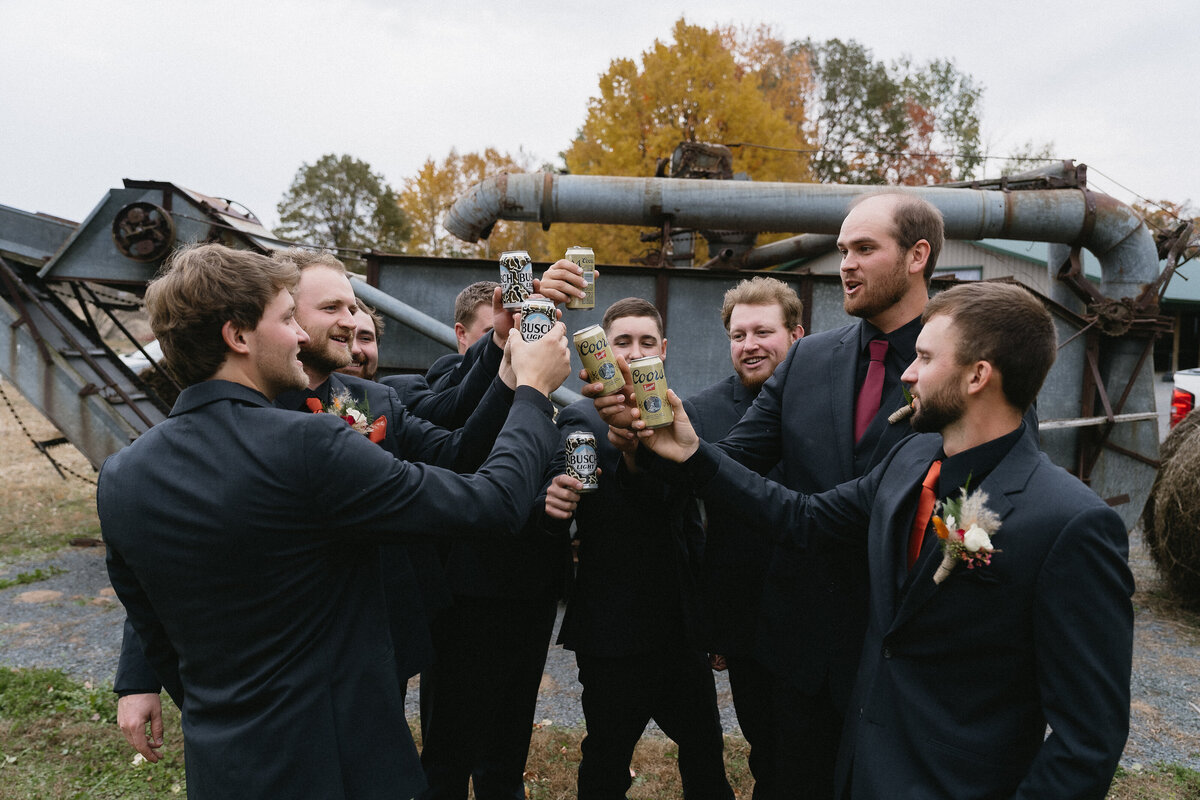 documentary-true-to-tone-midwest-wedding-photographer
