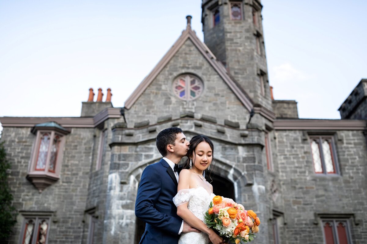 emma-cleary-new-york-nyc-wedding-photographer-videographer-venue-whitby-castle-13