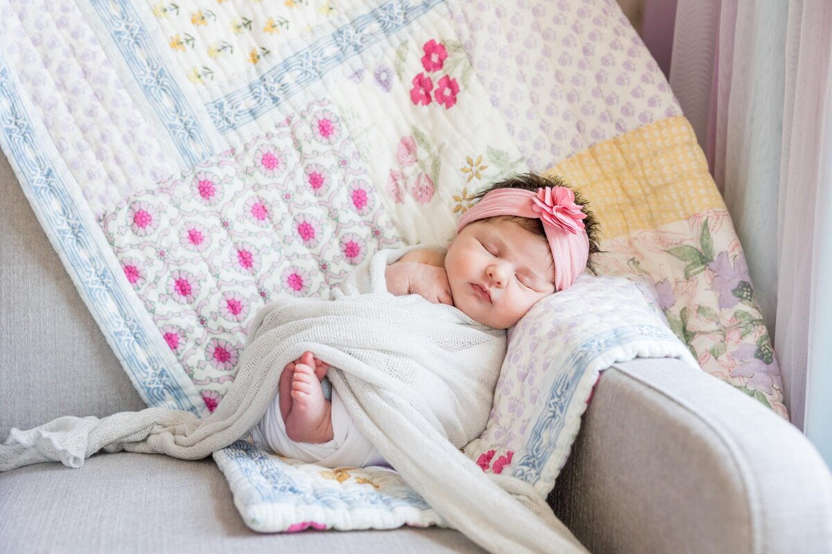 cozy at home newborn session 