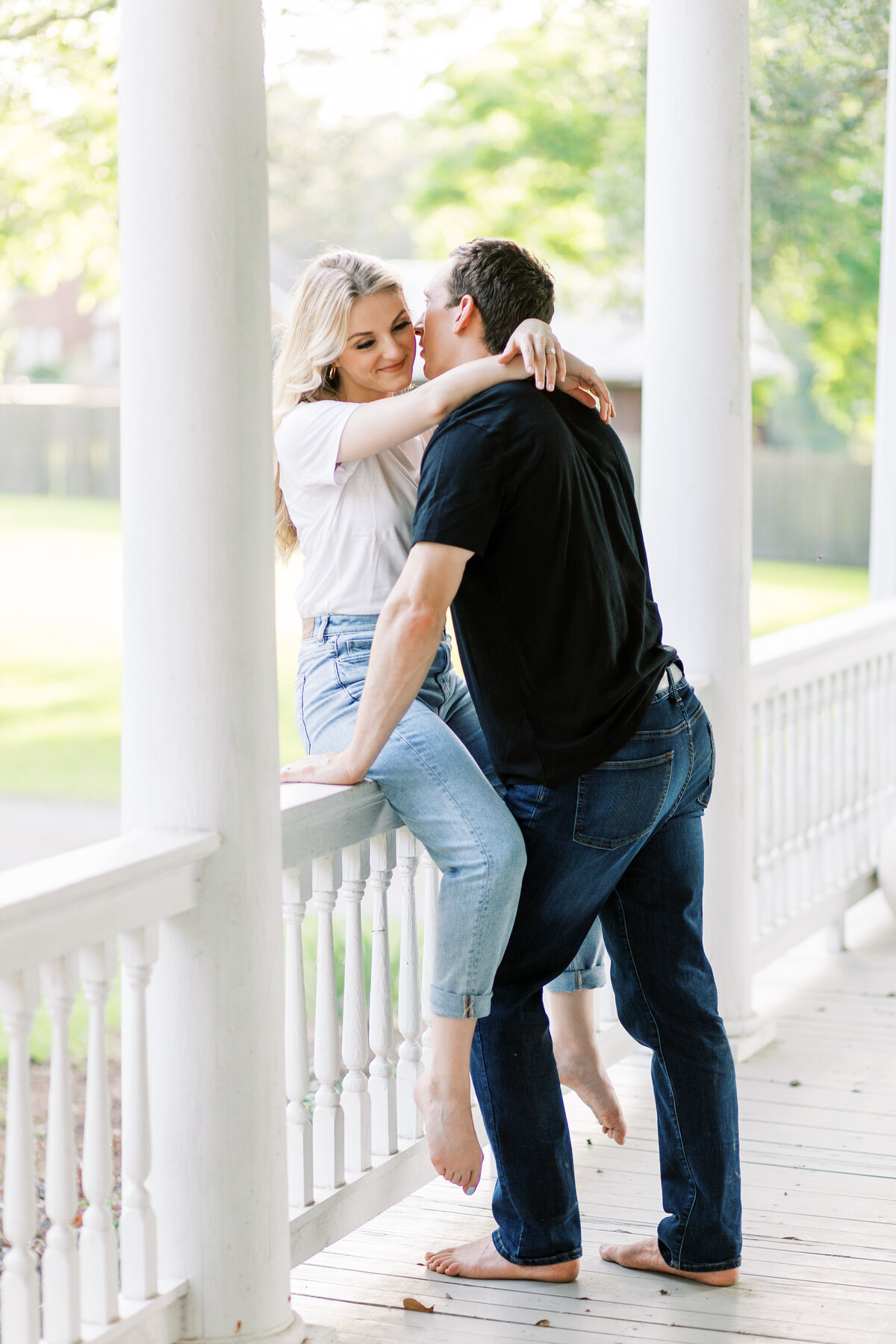 Elizabeth Watts Photography Alabama Mississippi Louisiana Wedding Engagement Lifestyle Portrait Photographer Light Airy Film Fine Art Romantic Luxury5