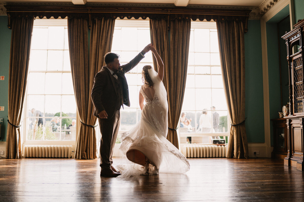 Wedding Photography in Prestwold Hall, Leicestershire_K+J-838-1