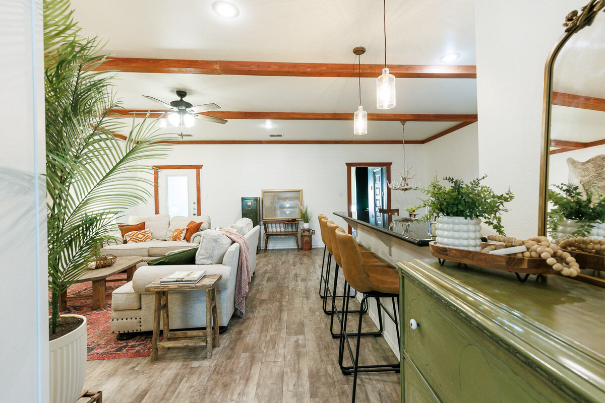 LivingRoomAirbnbLubbock