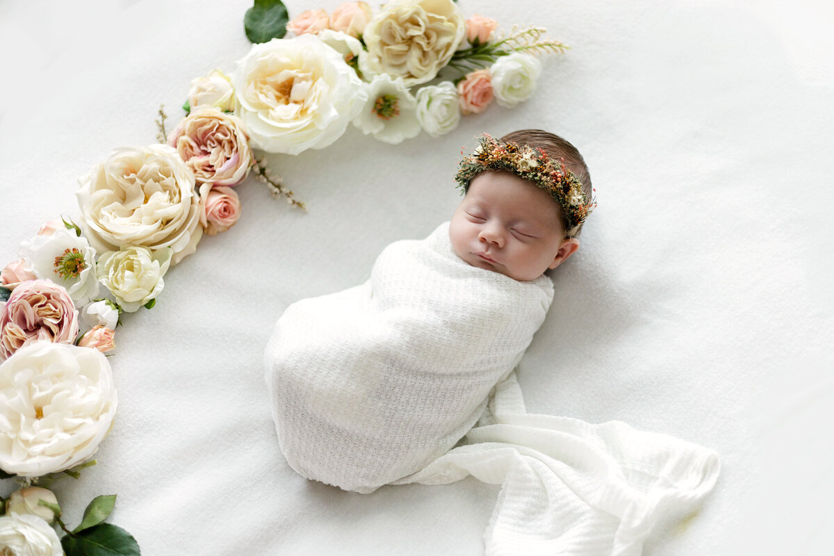 zadar-croatia-newborn-photographer-baby girl