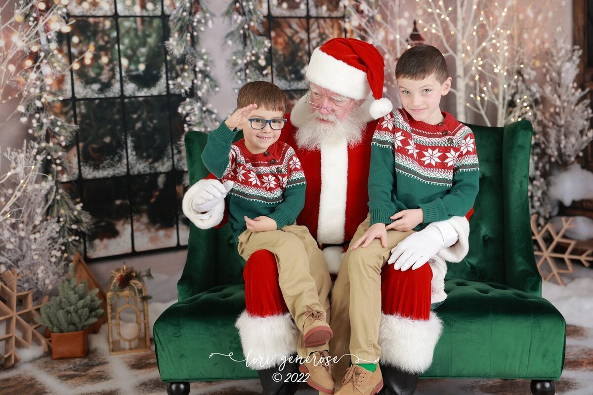 lehigh-valley-photographer-lori-generose-lg-photography-christmas-santa-pictures-west-chester-pa