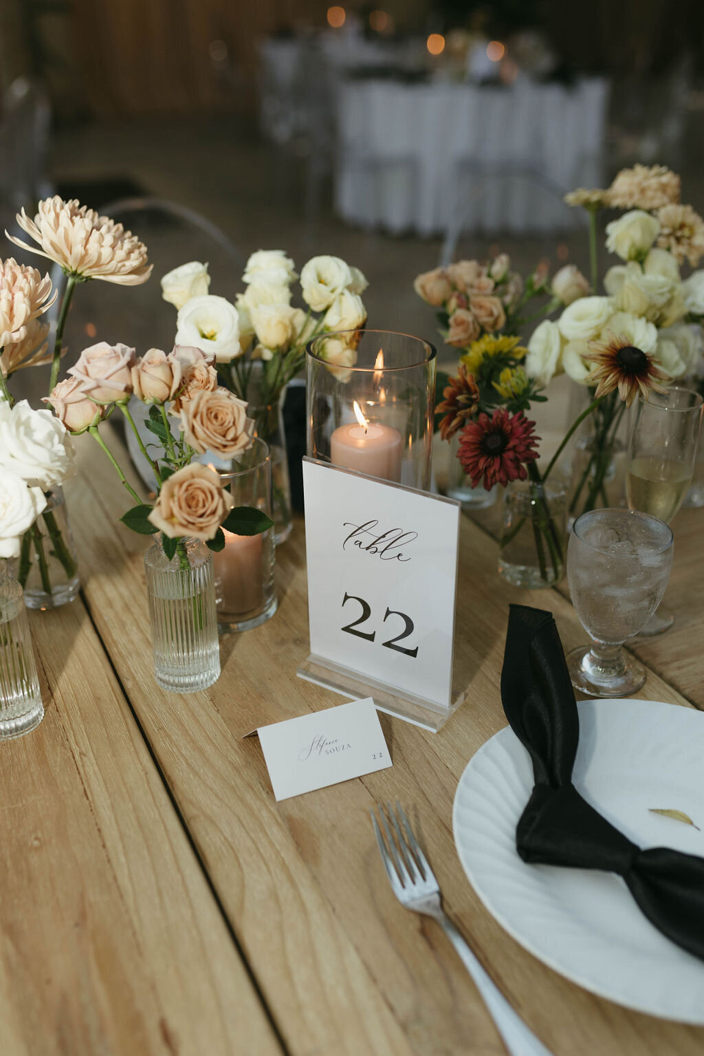 pretty-palm-leaf-event-co-molly-and-rodrigo-wedding-in-serra-plaza-58