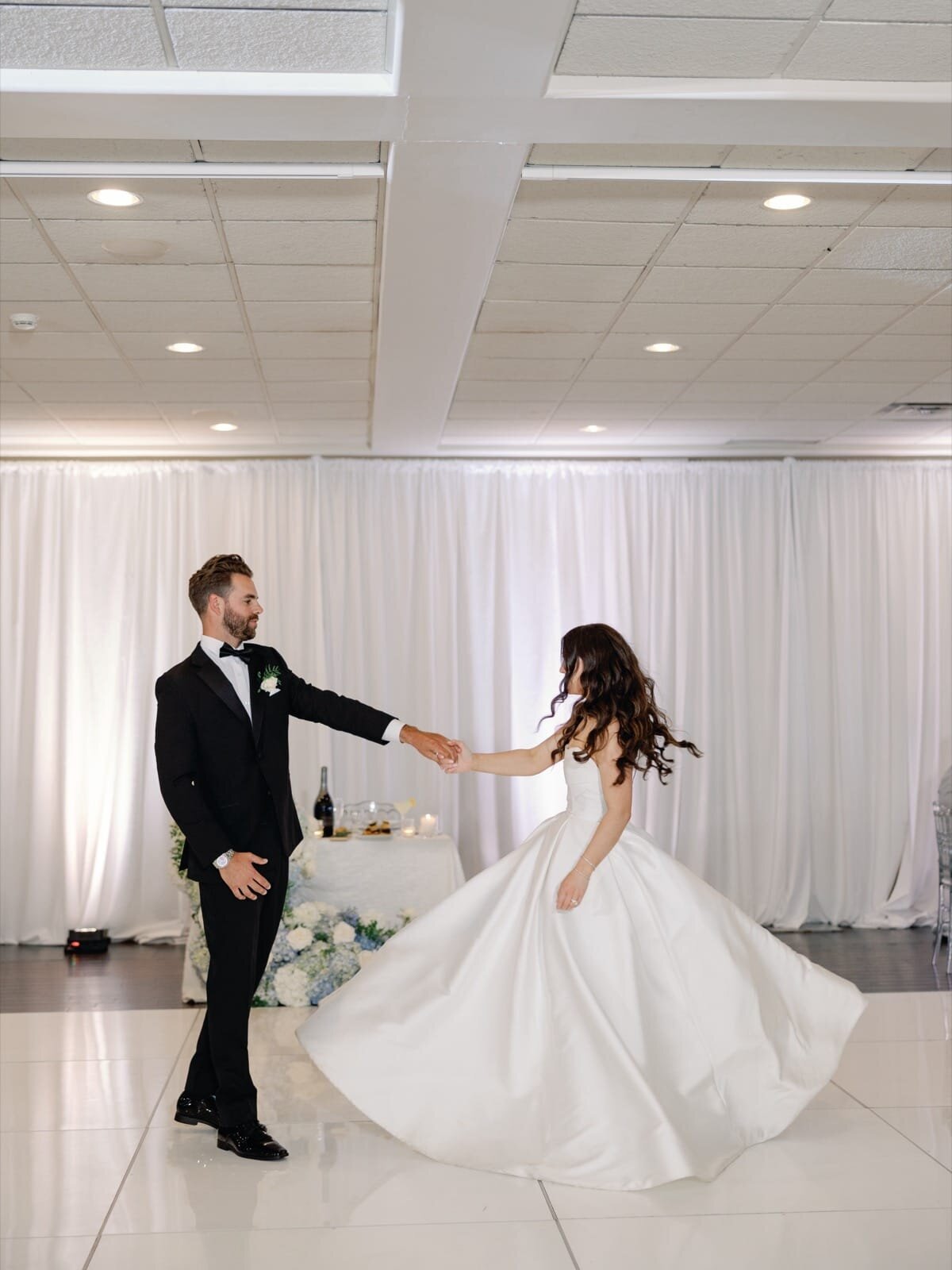 2025_05_17 Jenna + Gray Lake Club Wedding-web-00121