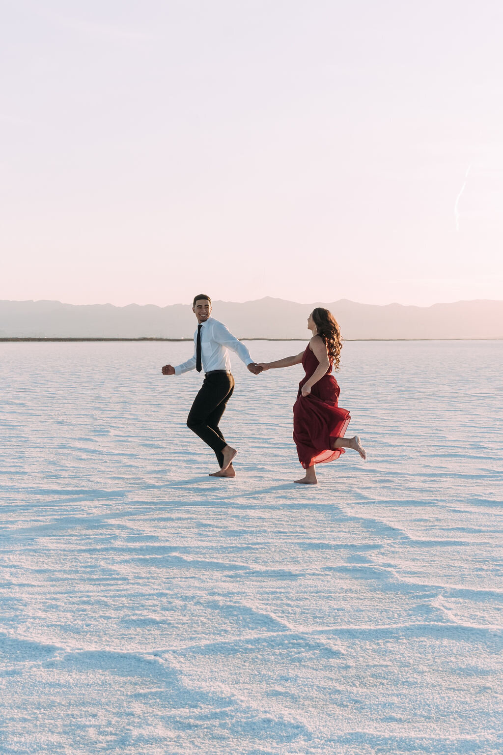 Joyce Li Photography Destination Wedding Elopement Engagement Lifestyle Portrait Photographer West Coast Seattle Washington California saltflatsengagement-12