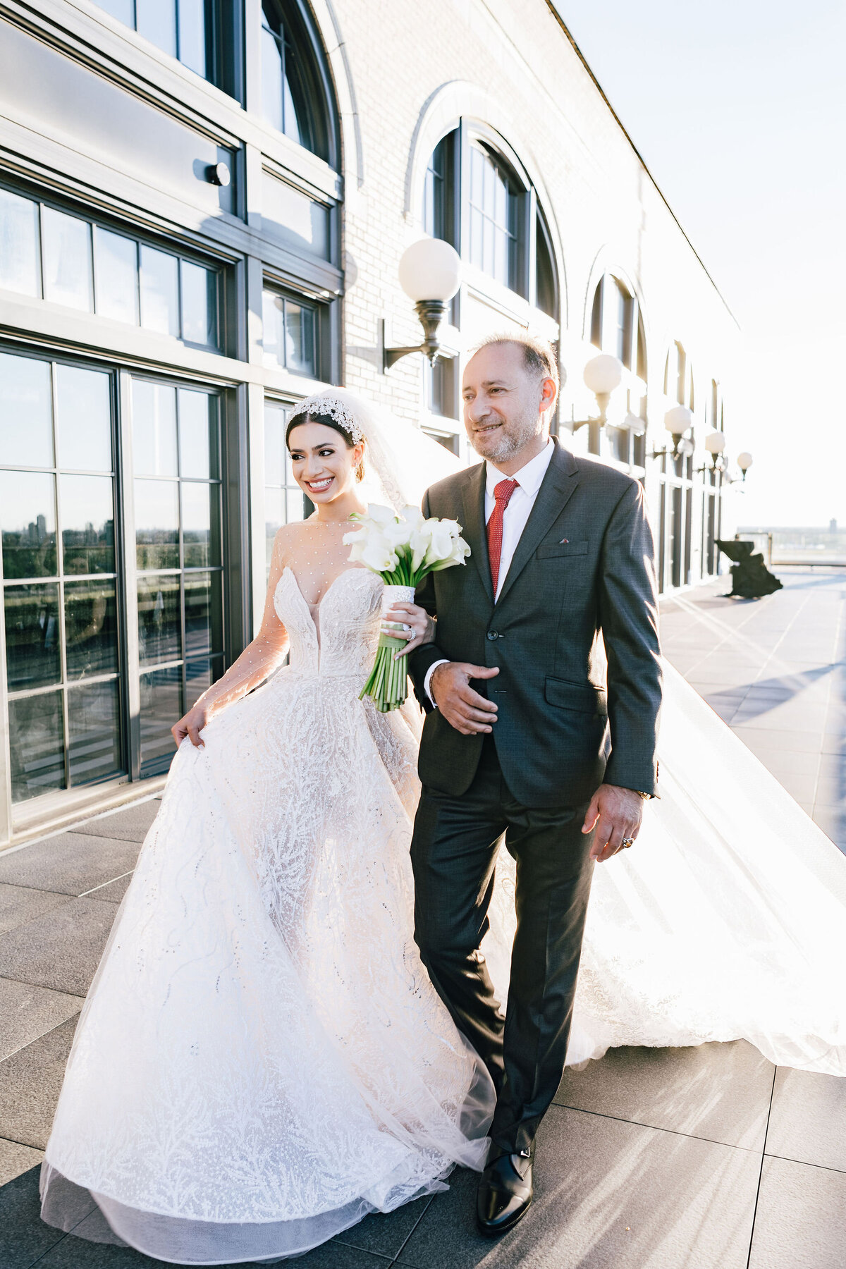 Bride-Wedding-Entrance-Chicago-Wedding-Brio-Photo-Studios