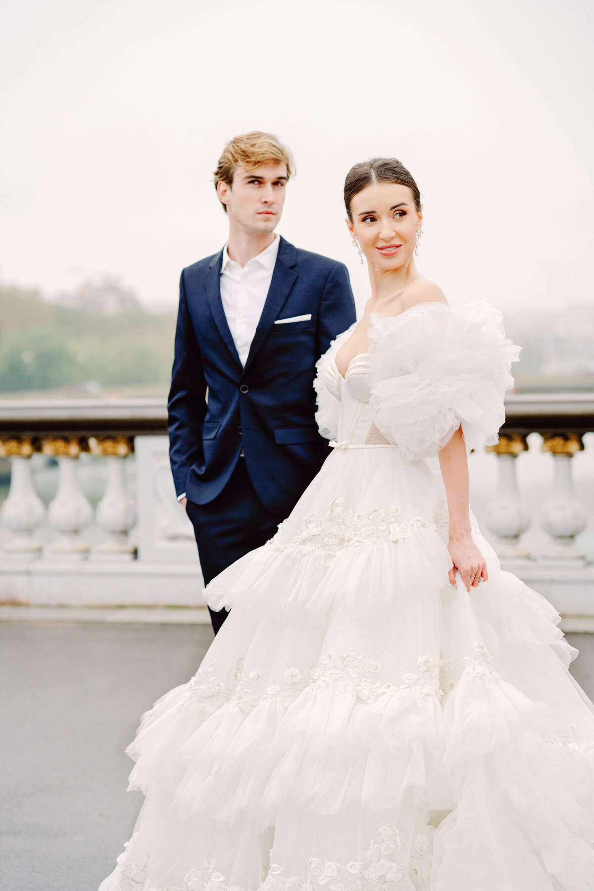 Bridal session in Paris photographed by Paris wedding photographer