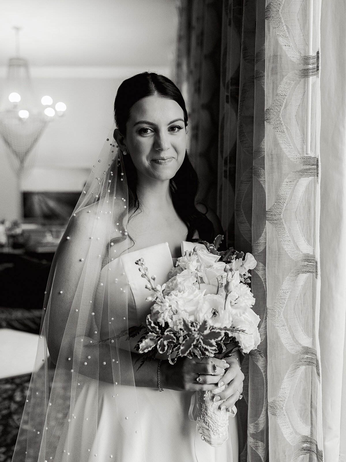 2024-04-20_Vittoria+NicholasBertlingWedding_MollyMurphyPhotography-15