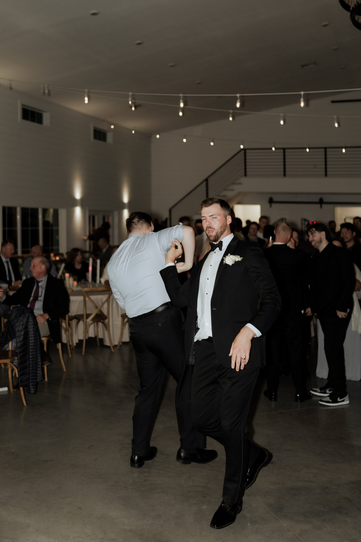 pile-wedding-1059