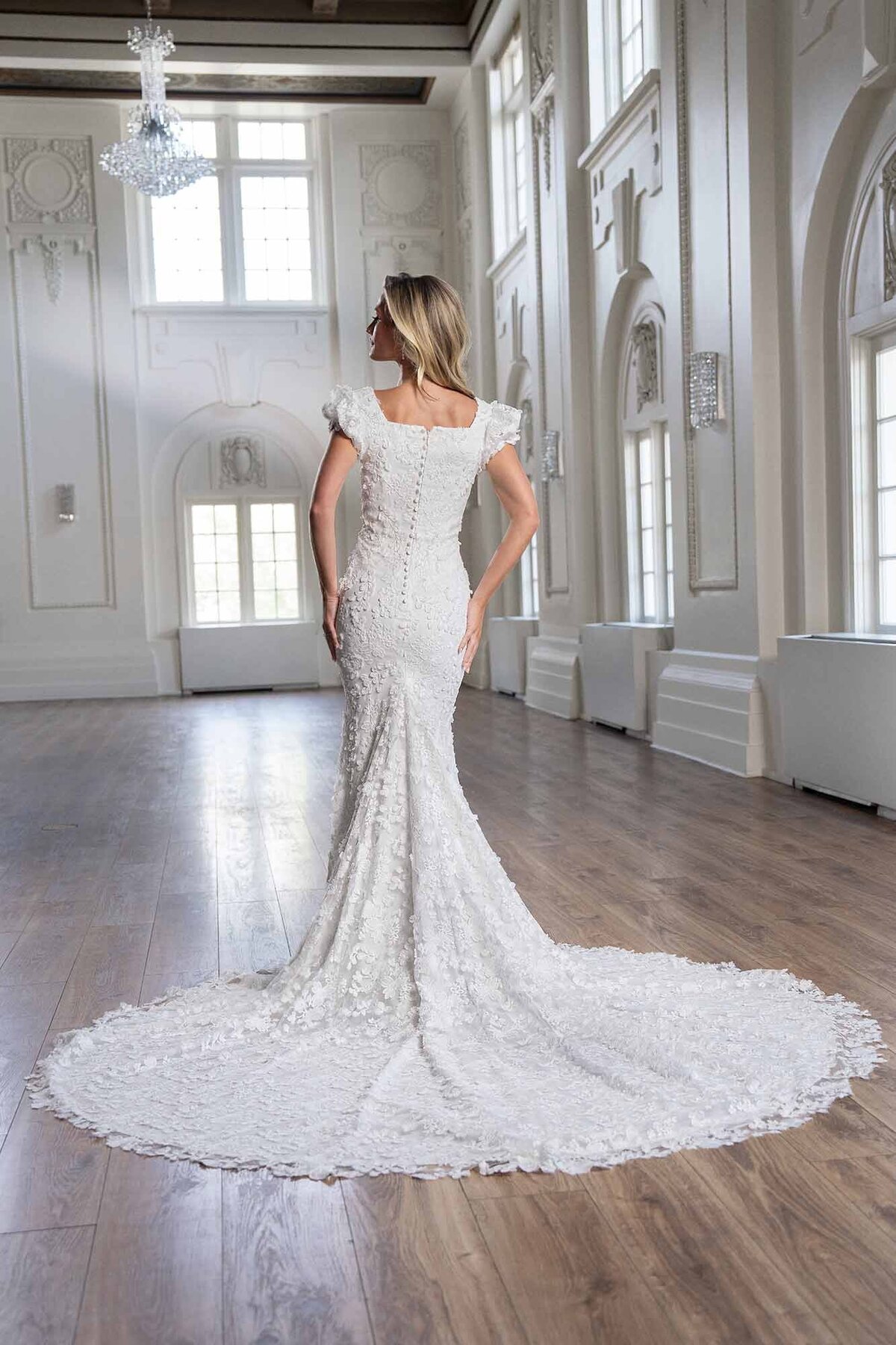 2506 Boda Bridal_52-Fiori-Fitted_4626