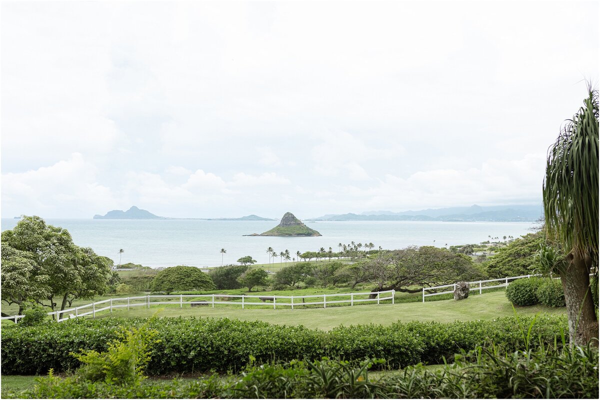 PALIKU-GARDENS-KANEOHE-OAHU-HAWAII-KUALOA-RANCH-WEDDING-45