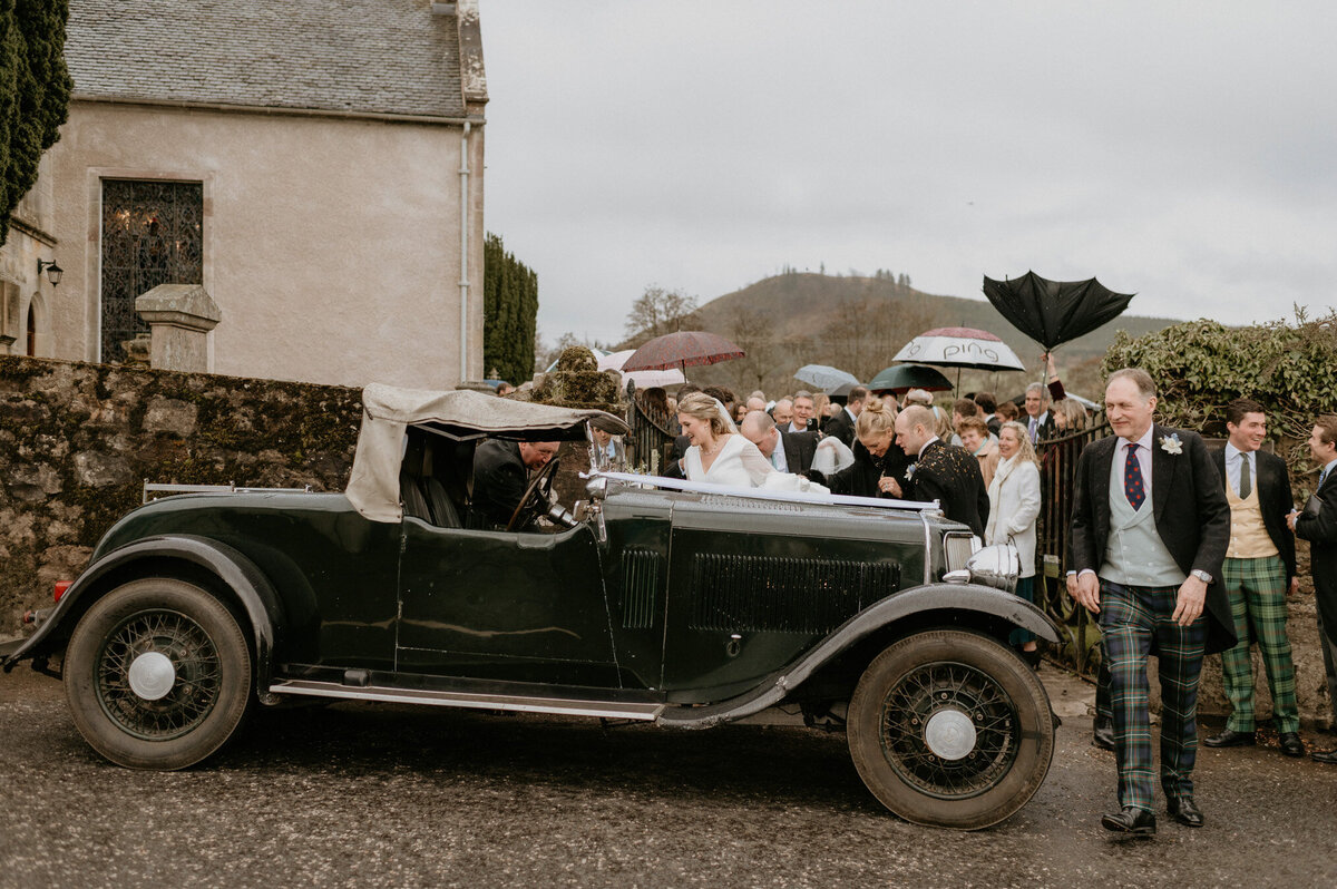 Documentary-wedding-photographer-scotland-03