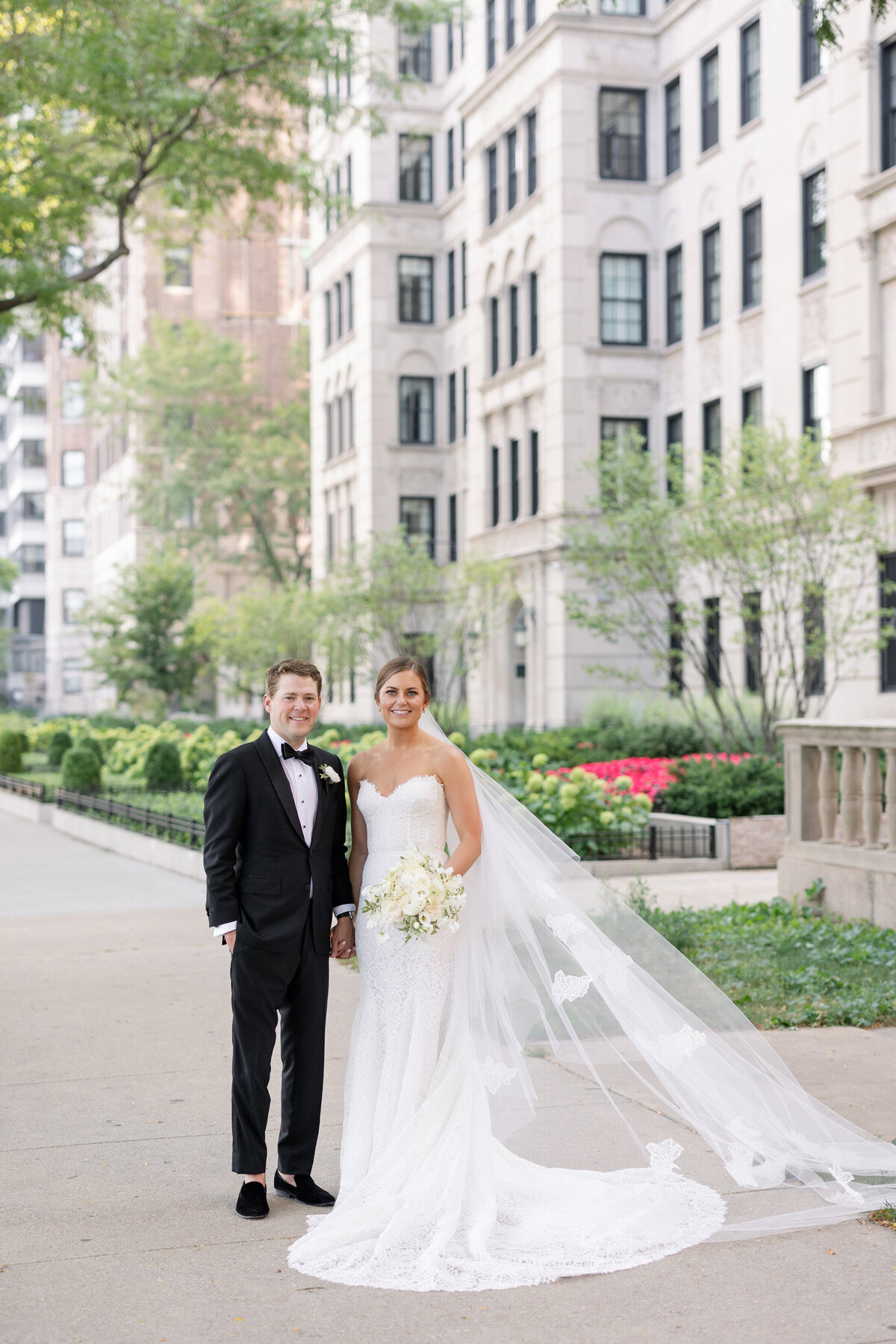 st-james-chapel-wedding-chicago-39