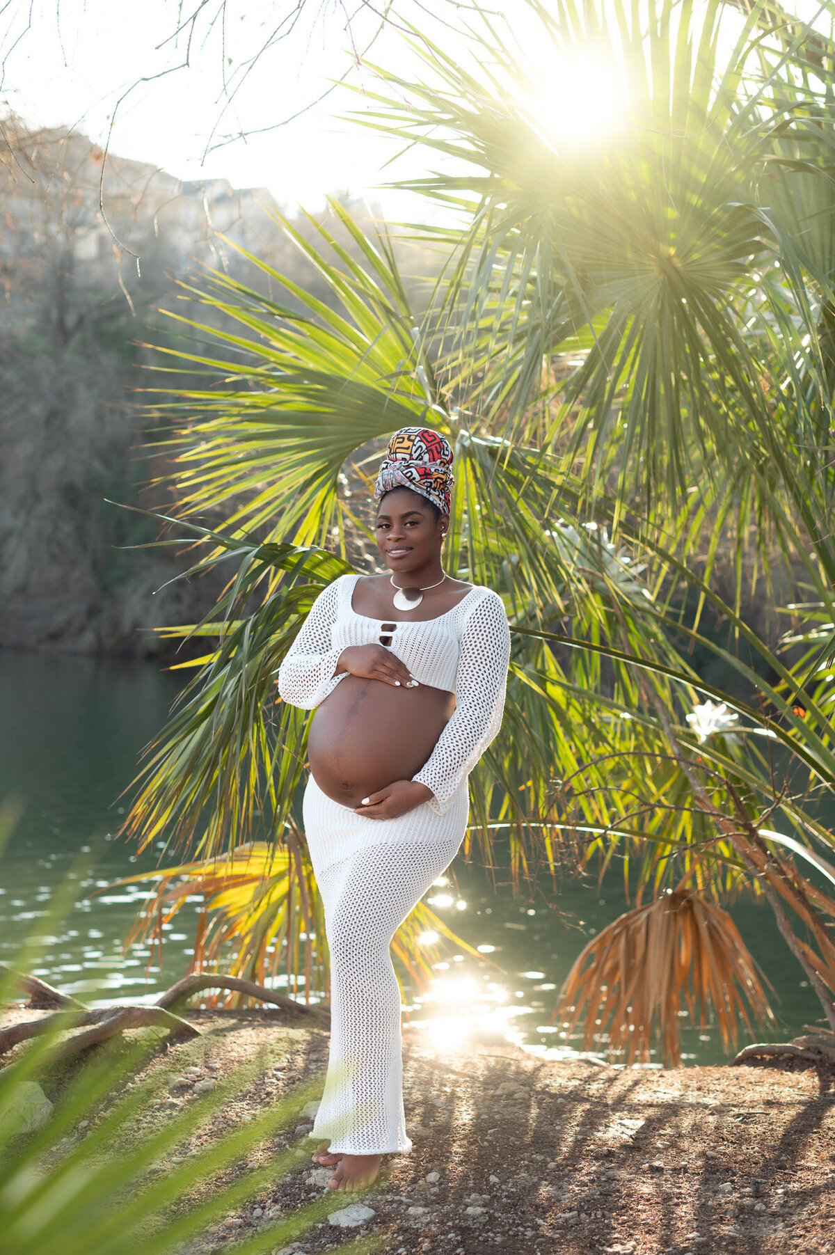 Austin maternity photography featuring natural outdoor location with beautiful natural light