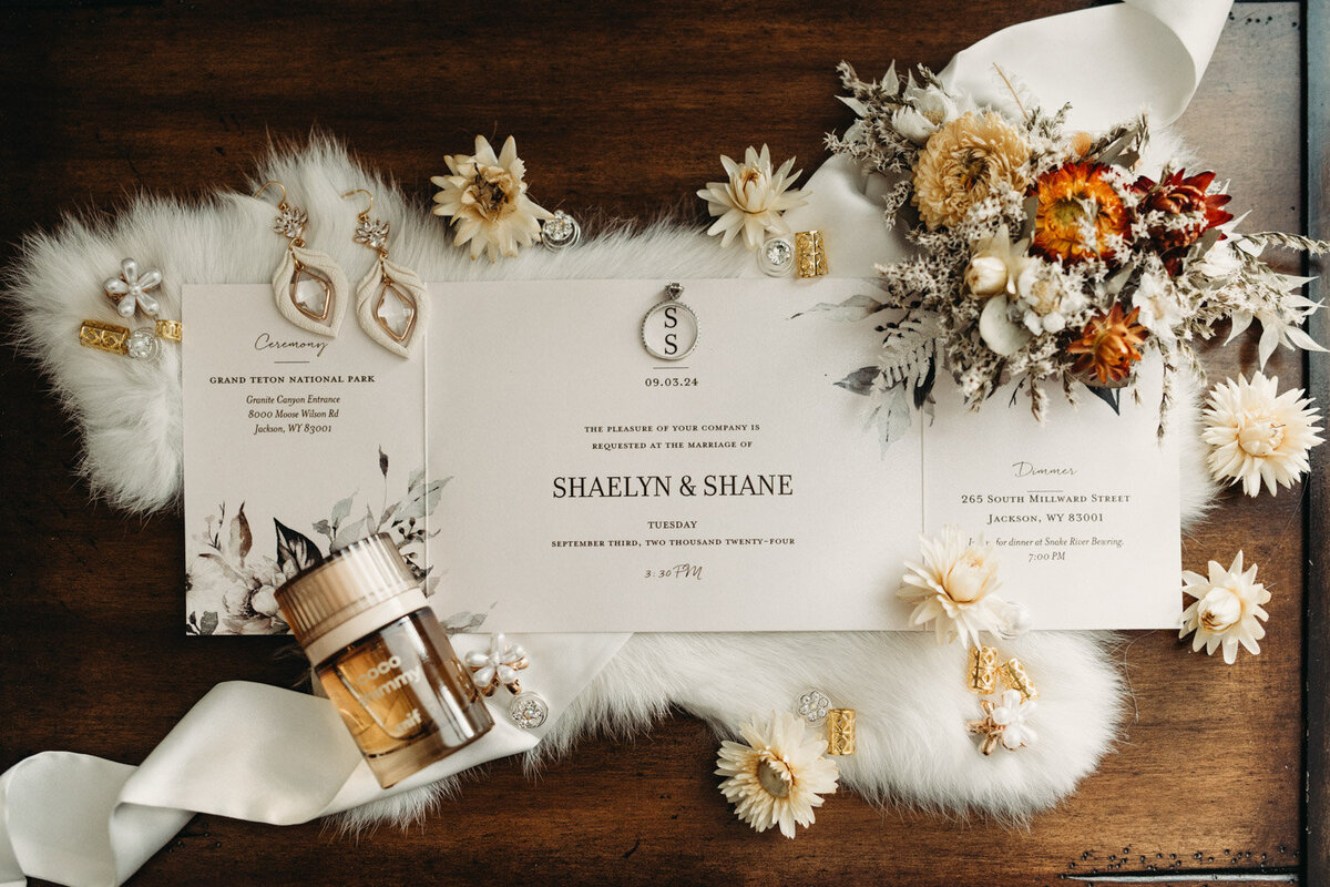 Floral details for an intimate day