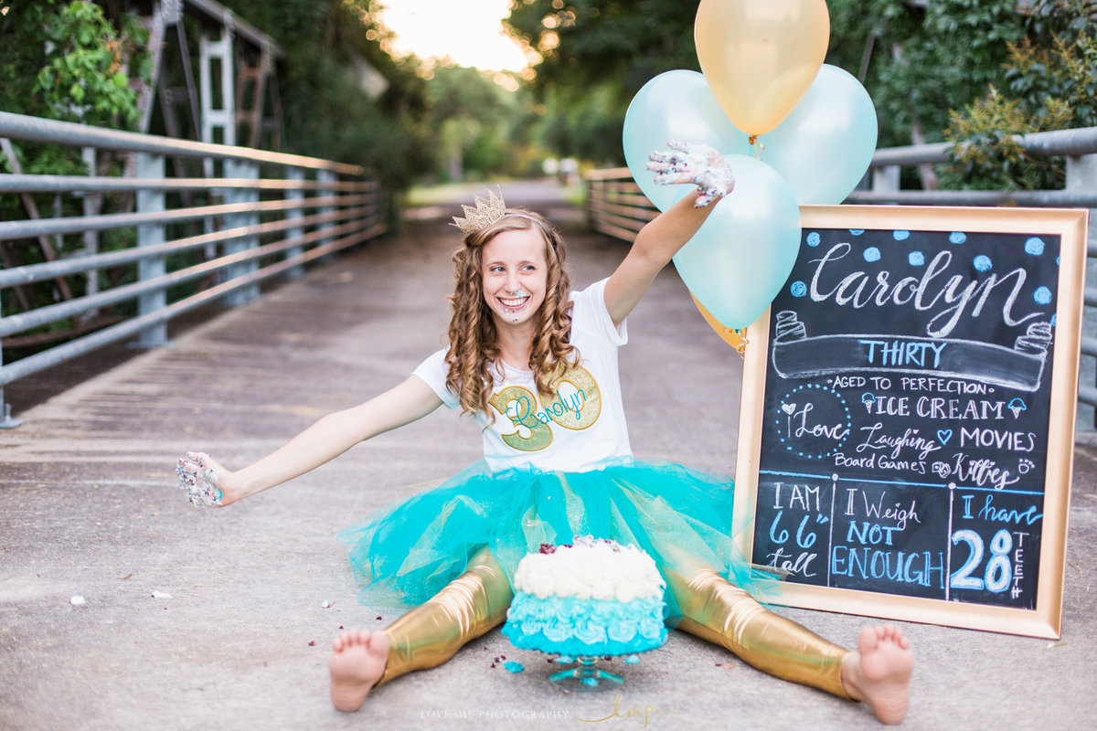 adult cake smash kerrville texas photographer-8