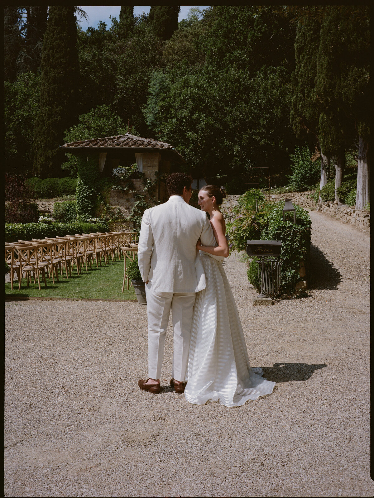 Meredith+Damiano-Villa-Le-Fontanelle-Florence-Italy-Wedding_0005