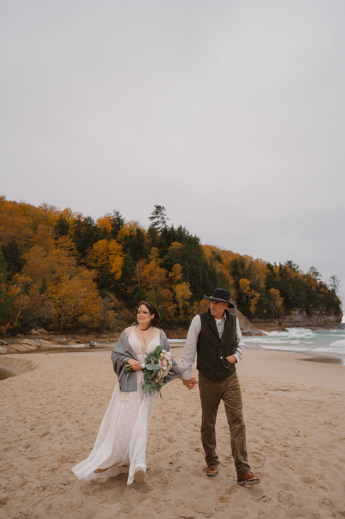 michigan hawaii elopement photographer