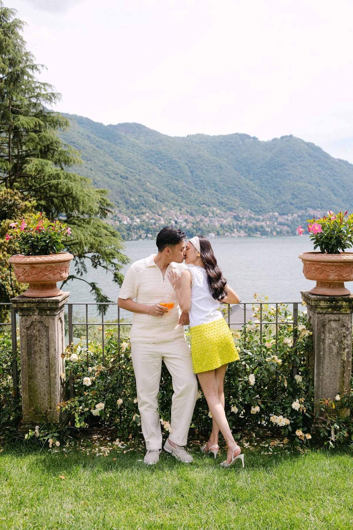 couple photoshoot lake como passalacqua hotel 18