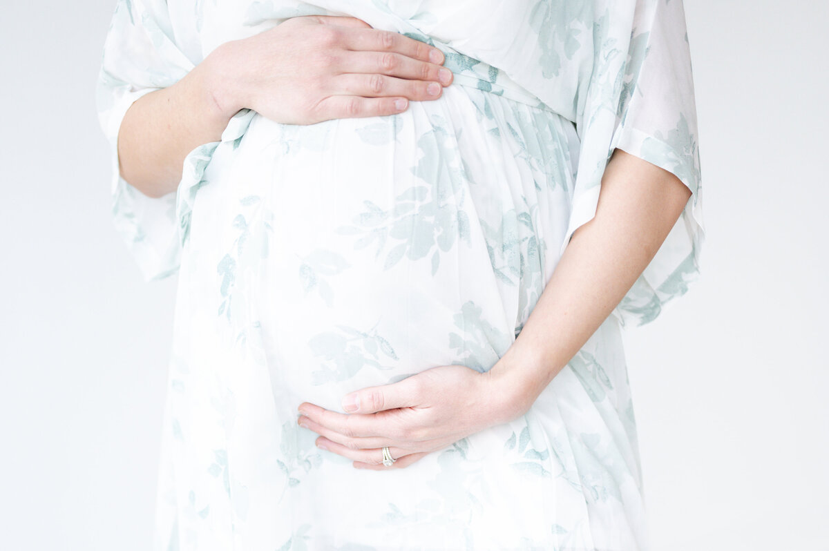 maternity photographer raleigh nc