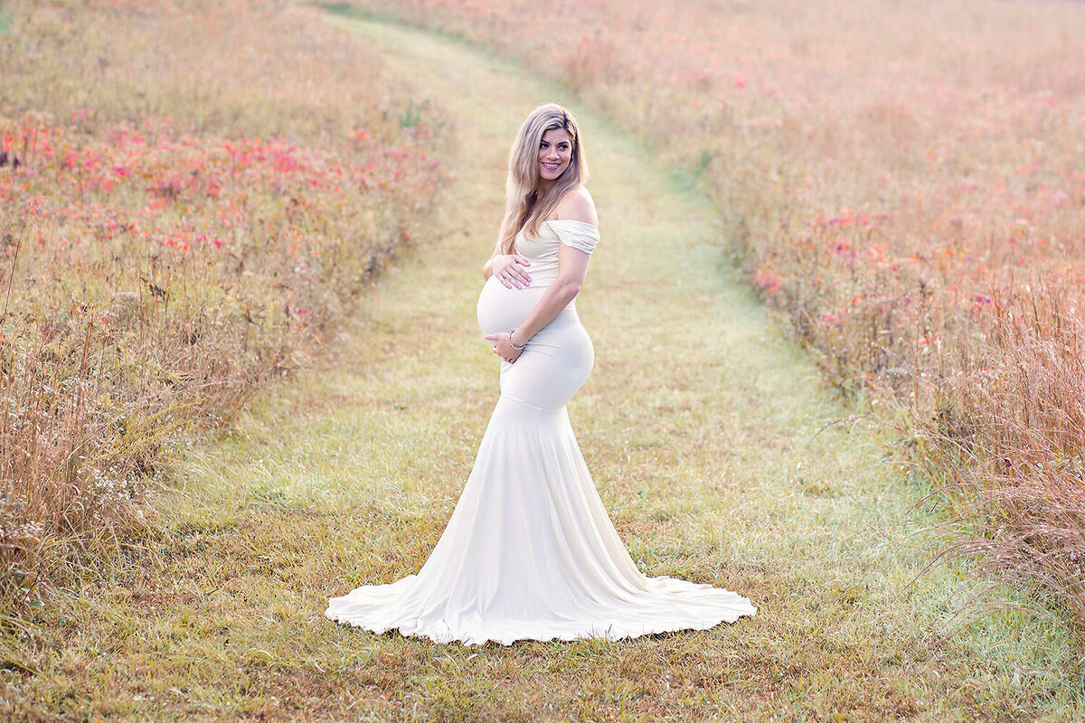 maternity photographer charlottesville va