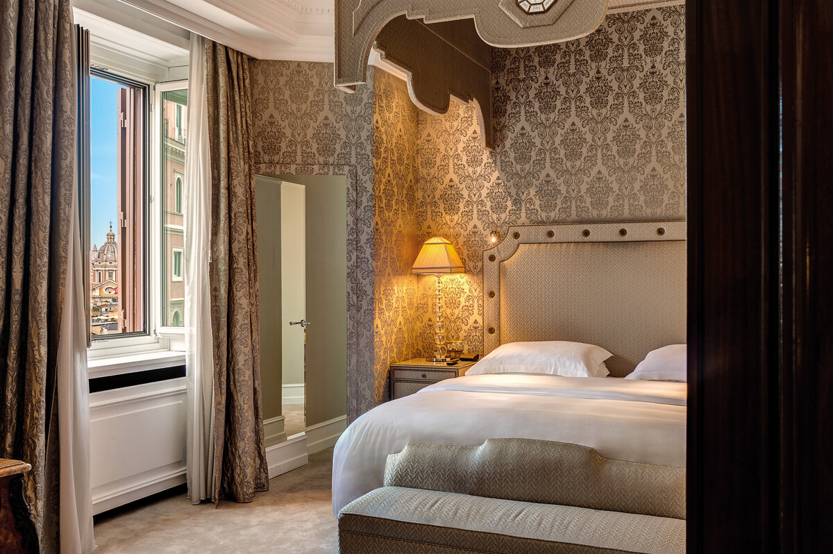 Waterstone - Hassler Collection - Hotel Hassler -Rome - Luxury Boutique Hotel - Gran Deluxe Suite Forum Bedroom View- Hassler Roma - credit Genivs Loci