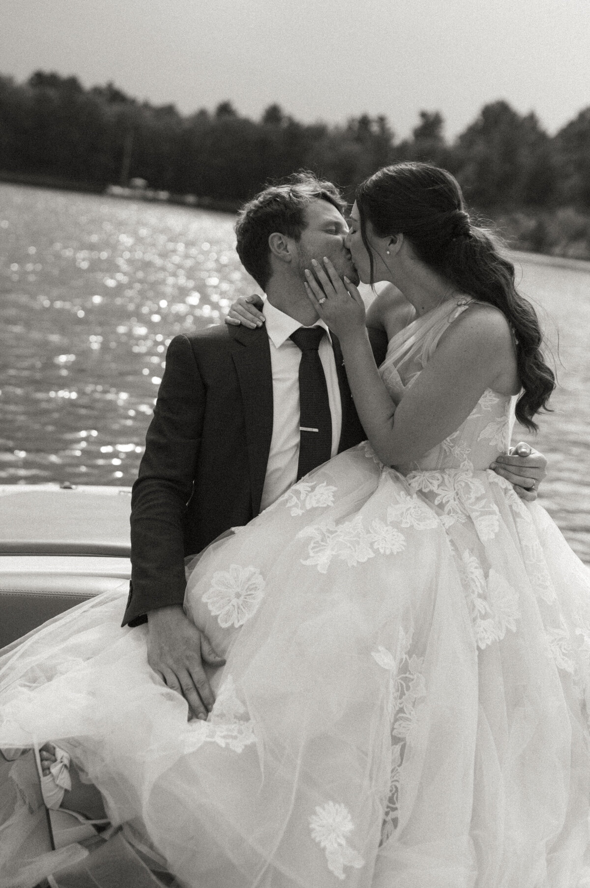 AllieJenningsPhoto-SaraRylendWedding-SNEAKPEEKS-204