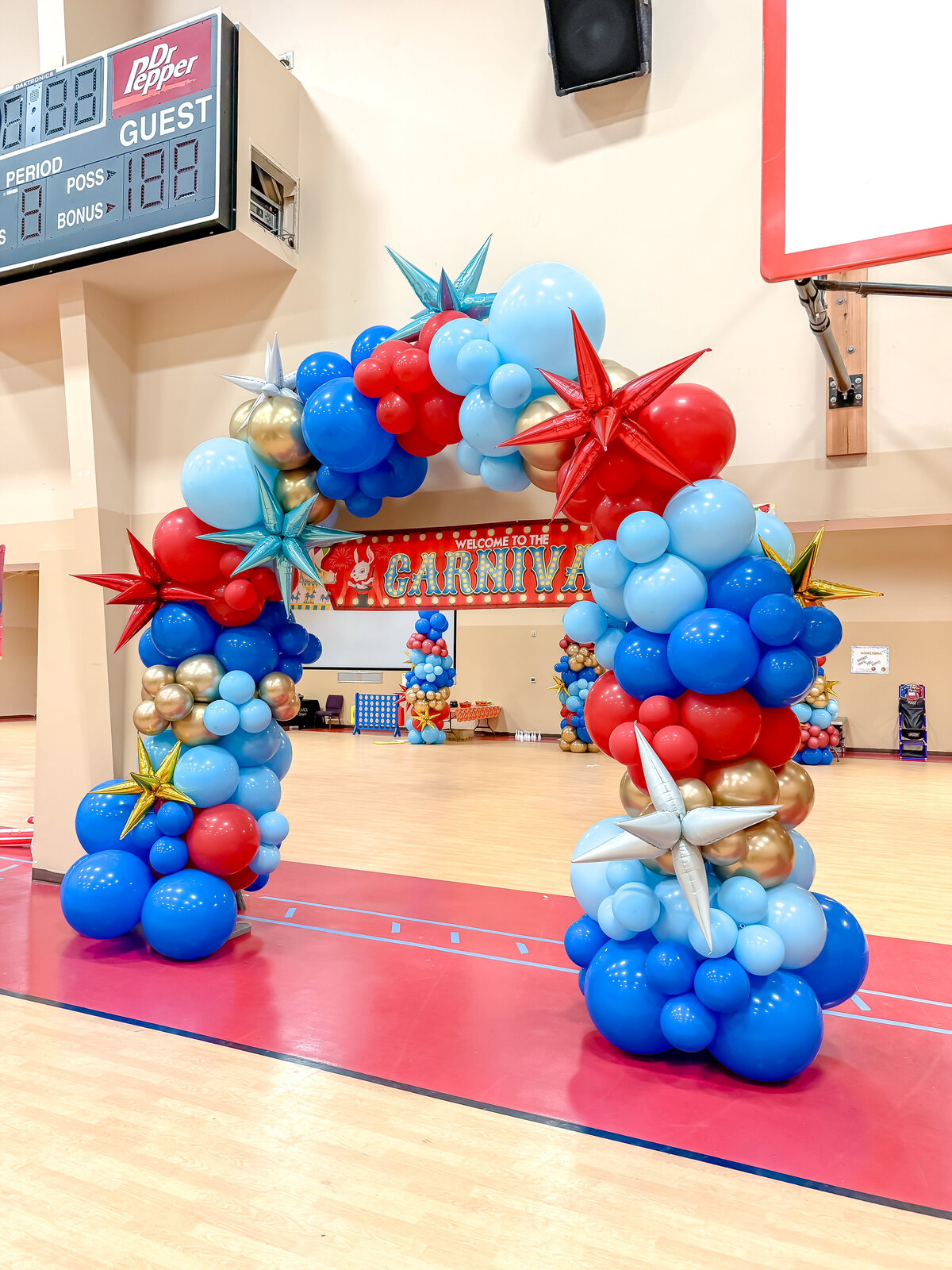 carnival themed birthday party balloon decor