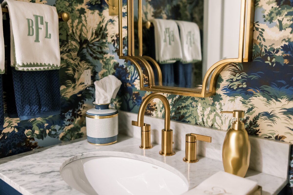 EmilyInteriorDesign-NavyBluePowderRoom_Photos_0005