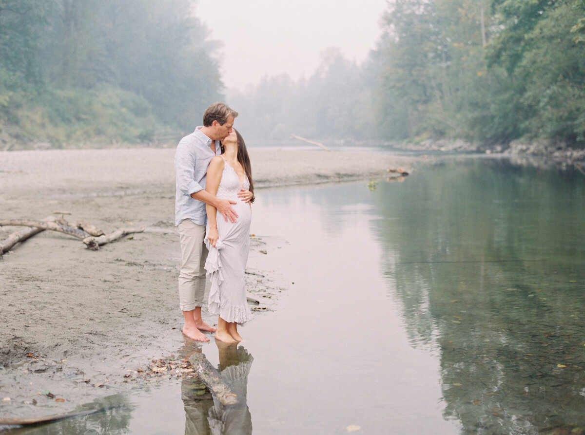 Family-maternity-photography-film-0