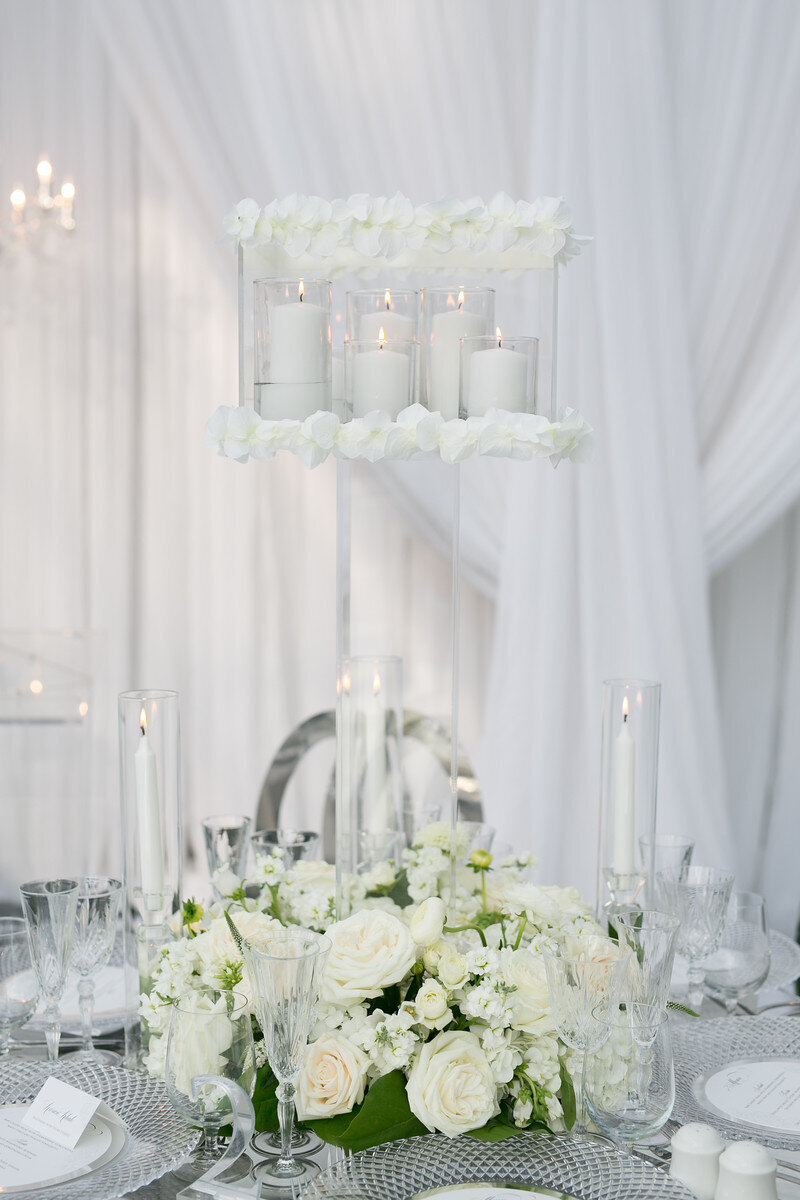 NiushaShawnIG-COCObyCoversCouture-TorontoWeddingFlowers-BrianMosoff45