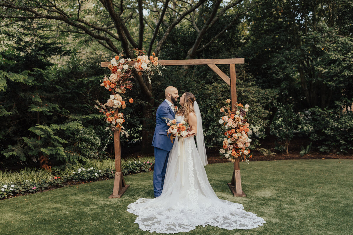 robinswood-house-bellevue-wedding-photographer-elopement-rachel-syrisko-photography-746