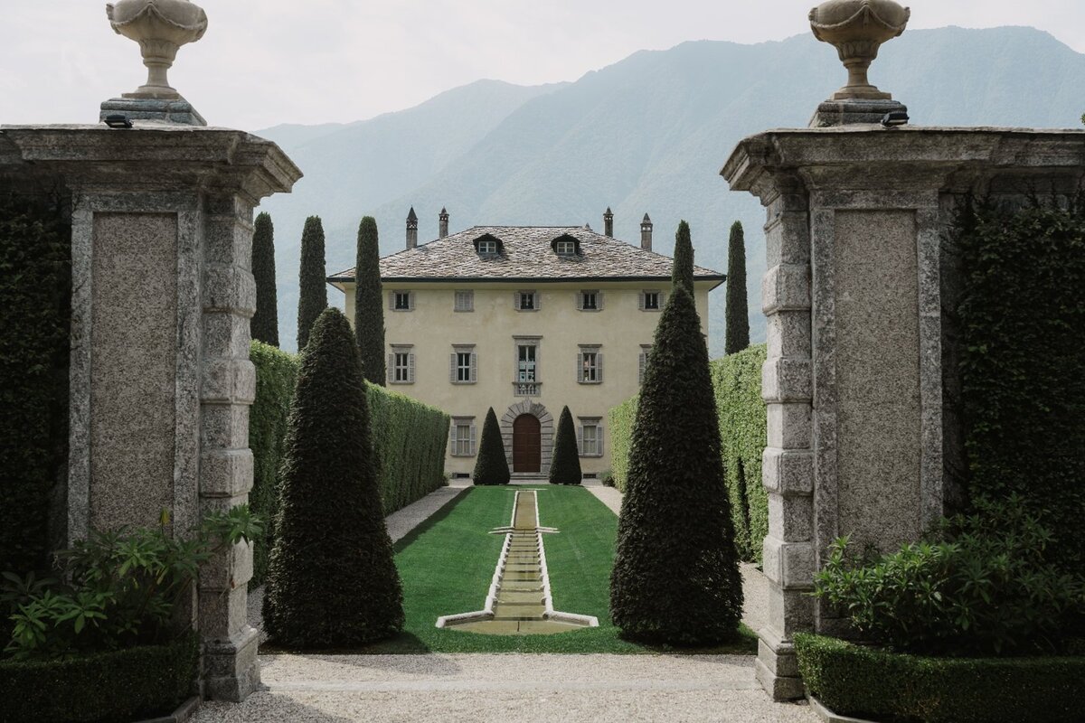 Destination wedding venue Villa Balbiano at Lake Como in Italy, captured by ECLAT Destination Weddings